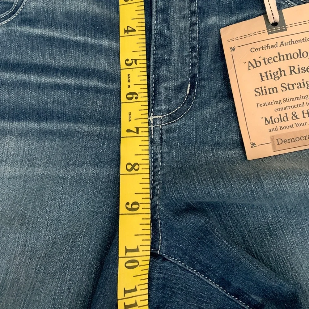 NWT NEW Democracy High Rise Slim Straight Distressed Jeans size 6 Ab technology - Picture 9 of 16